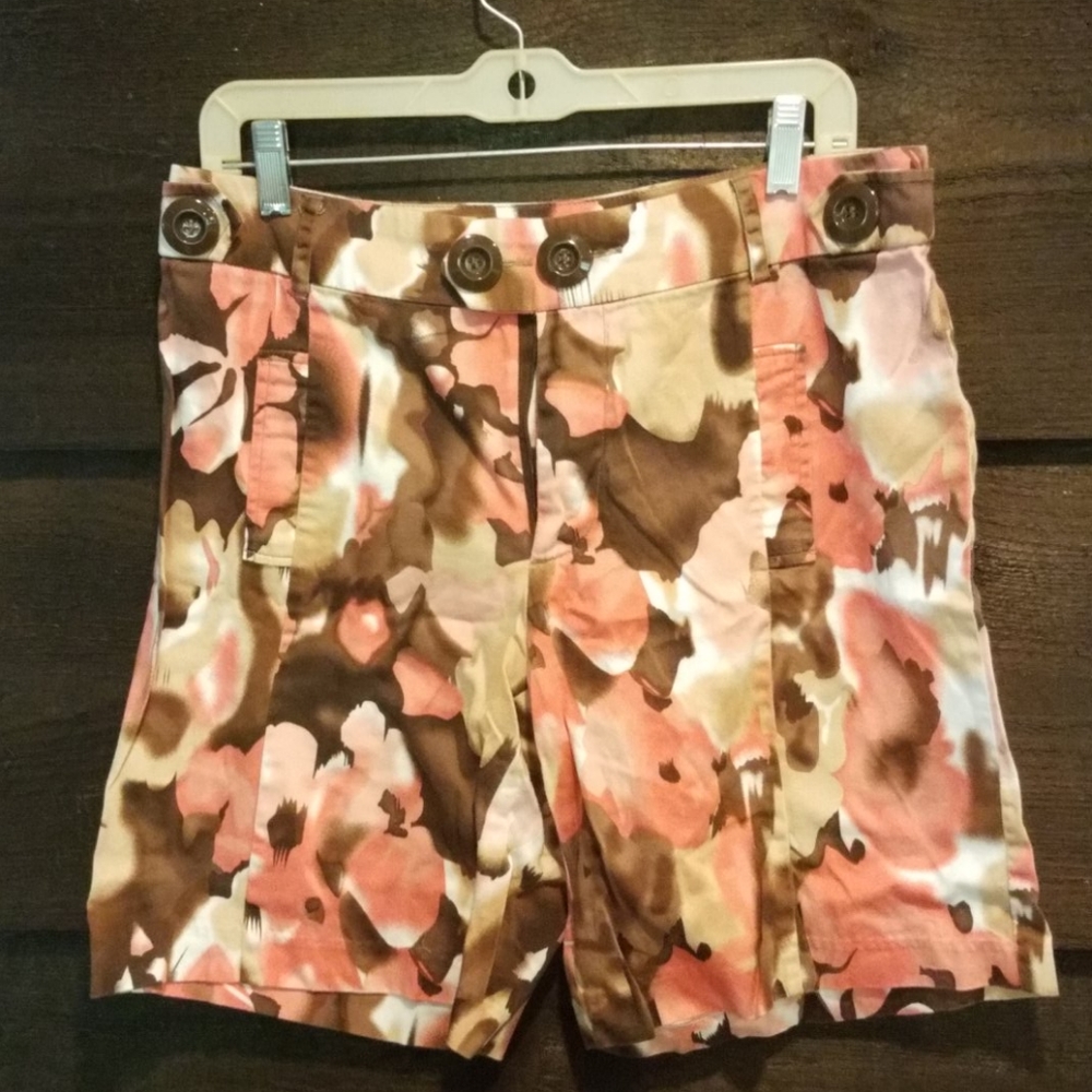 Donna Moore shorts